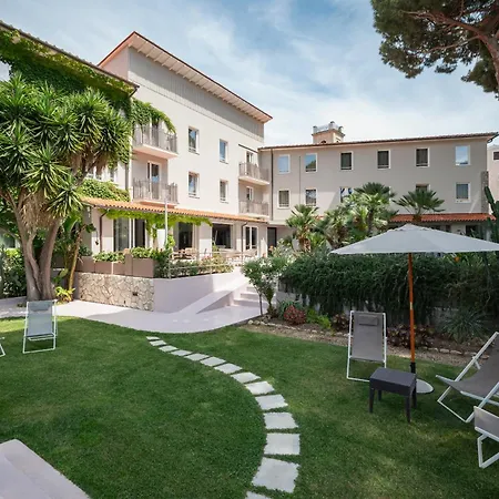 Marina Garden