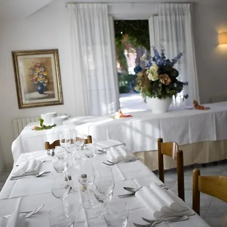 Marina Garden Hotel
